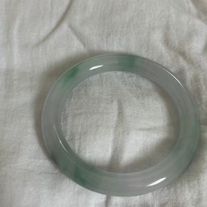 Bracelet from China, made in jade.